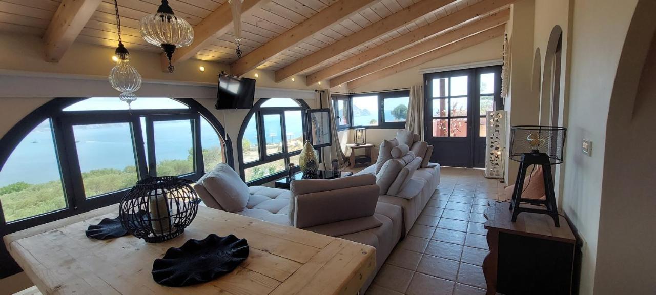 Athenea Villas, Private Pools & Gardens * Keri