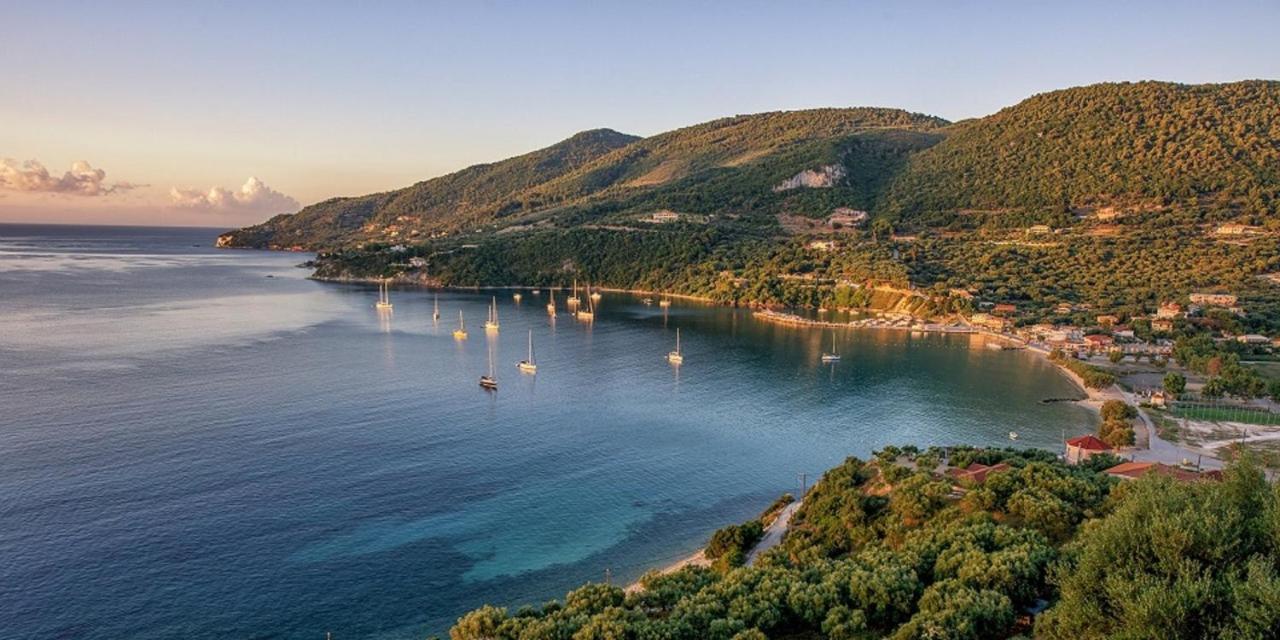 Athenea Villas, Private Pools & Gardens Willa Keri