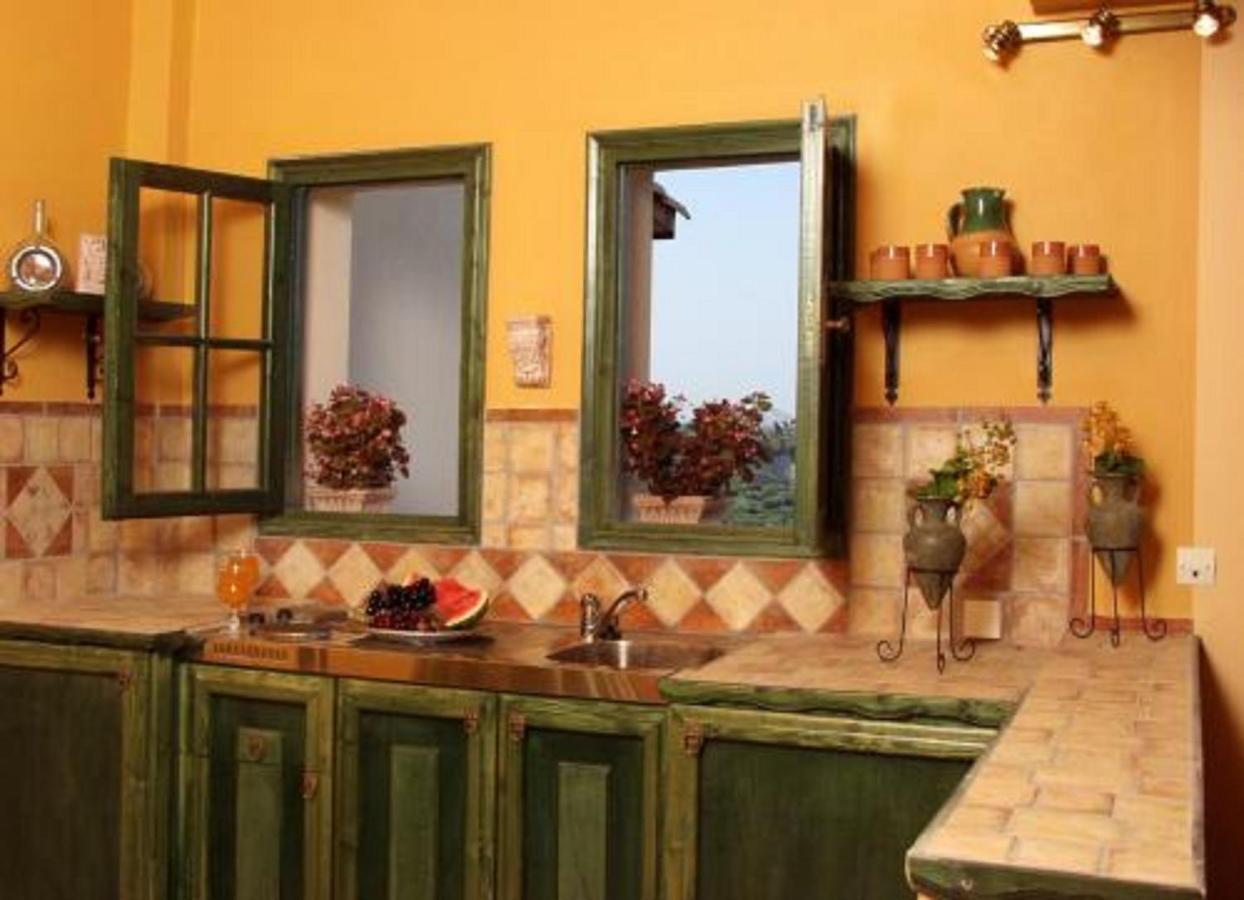Athenea Villas, Private Pools & Gardens Willa